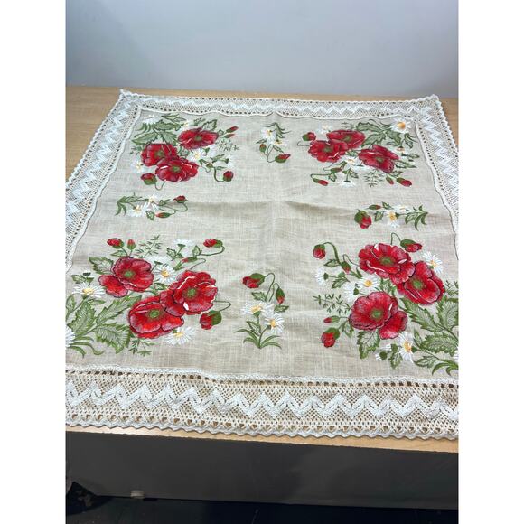 Embroidered Table Cloth And Matching Napkin Poppies Daisys And Lace - Picture 3 of 4